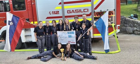 Mlade gasilke iz Zg. Tuhinja so se uvrstile na olimpijado (17)